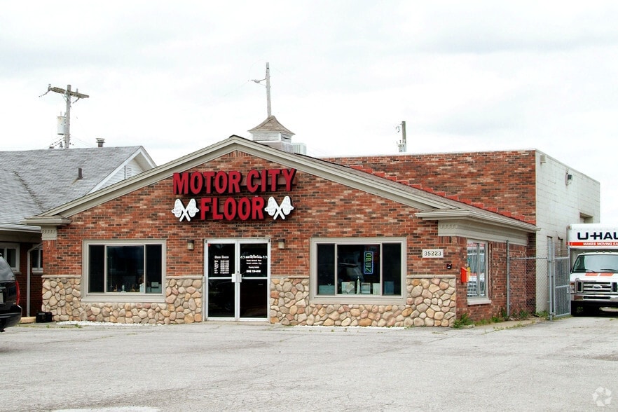 35223 23 Mile Rd, New Baltimore, MI for lease - Primary Photo - Image 1 of 12