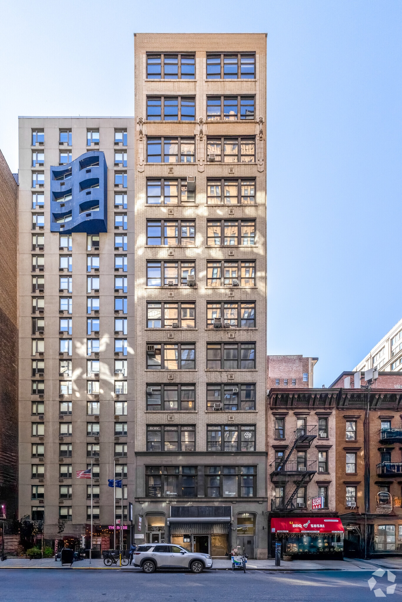 164 W 25th St, New York, NY for lease Building Photo- Image 1 of 6