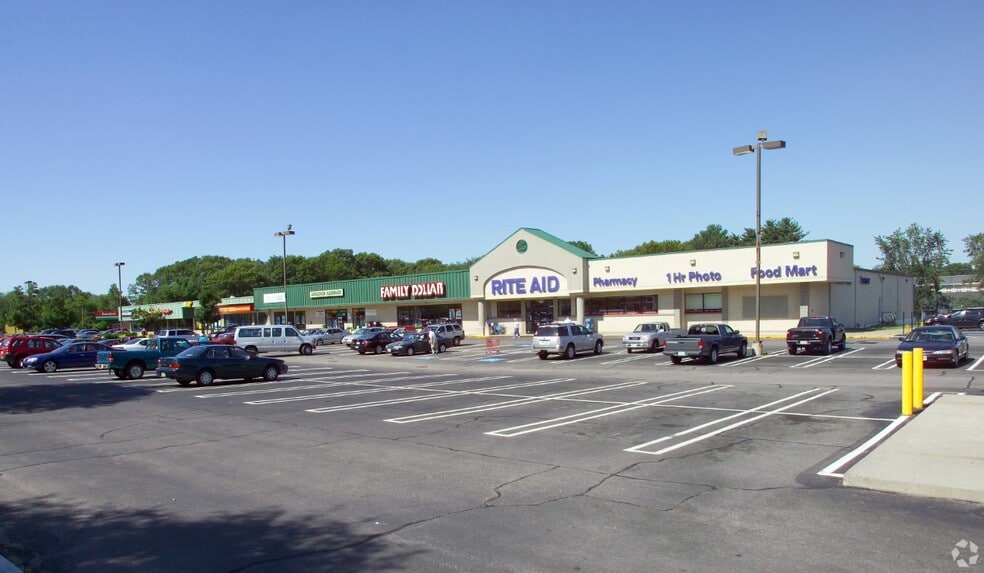 13 Taunton St, Plainville, MA for lease - Building Photo - Image 1 of 5