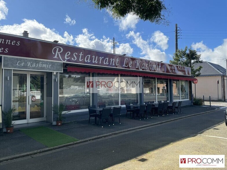 Retail in Luisant for lease - Building Photo - Image 2 of 13