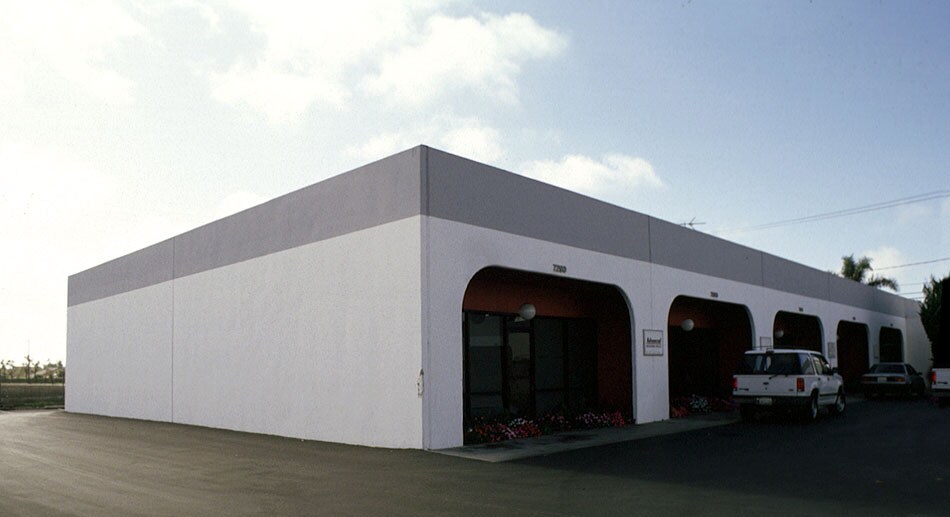 7282-7290 Murdy Cir, Huntington Beach, CA for lease - Building Photo - Image 2 of 3