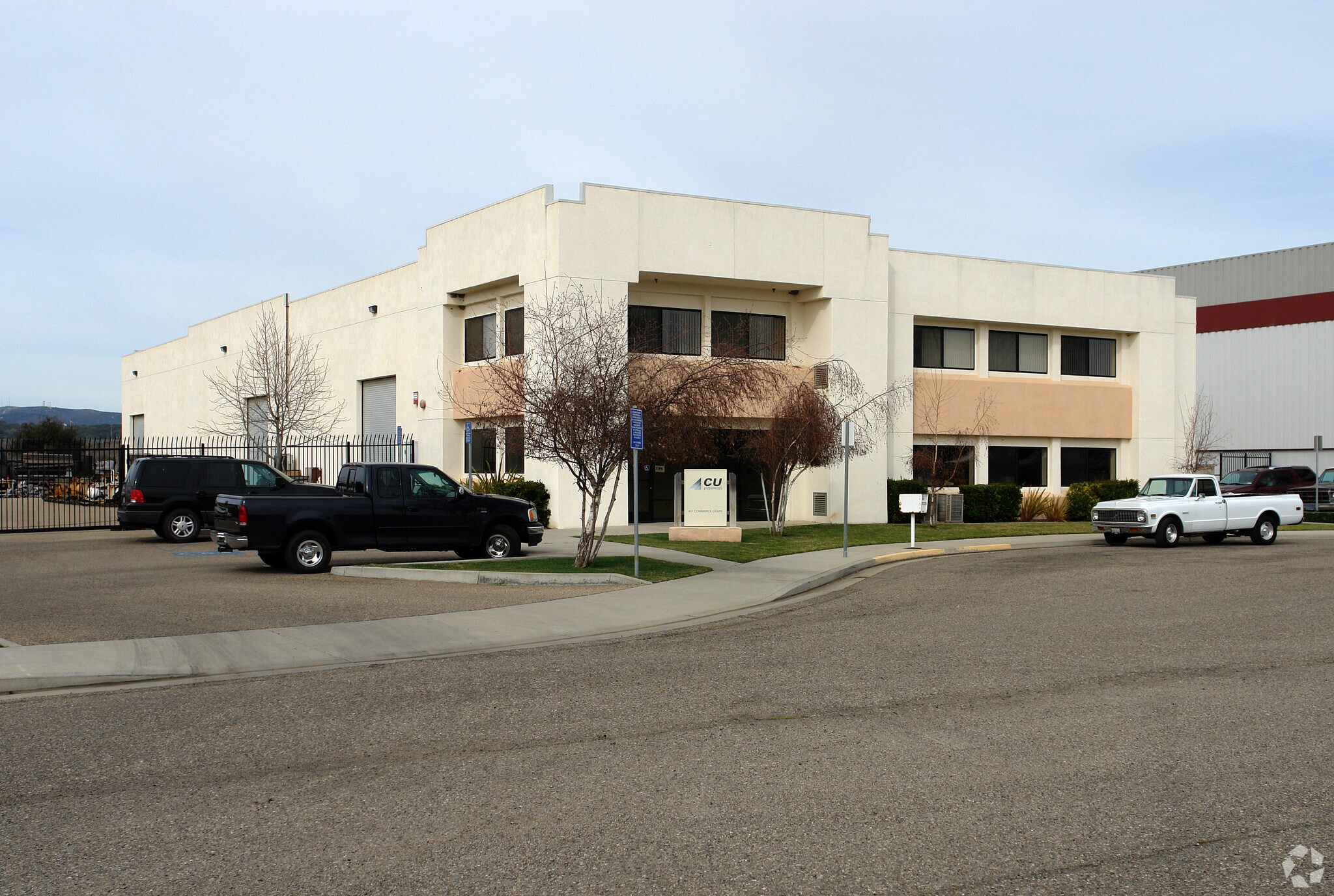 417 Commerce Ct, Lompoc, CA à louer Photo principale- Image 1 de 8