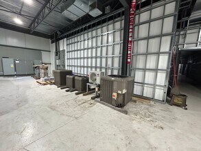 950 Rue Cowie, Granby, QC for lease Interior Photo- Image 2 of 9