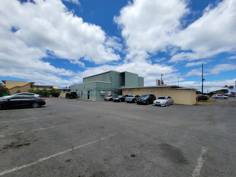 ORITA BUILDING portfolio of 2 properties for sale on LoopNet.ca - Building Photo - Image 1 of 14