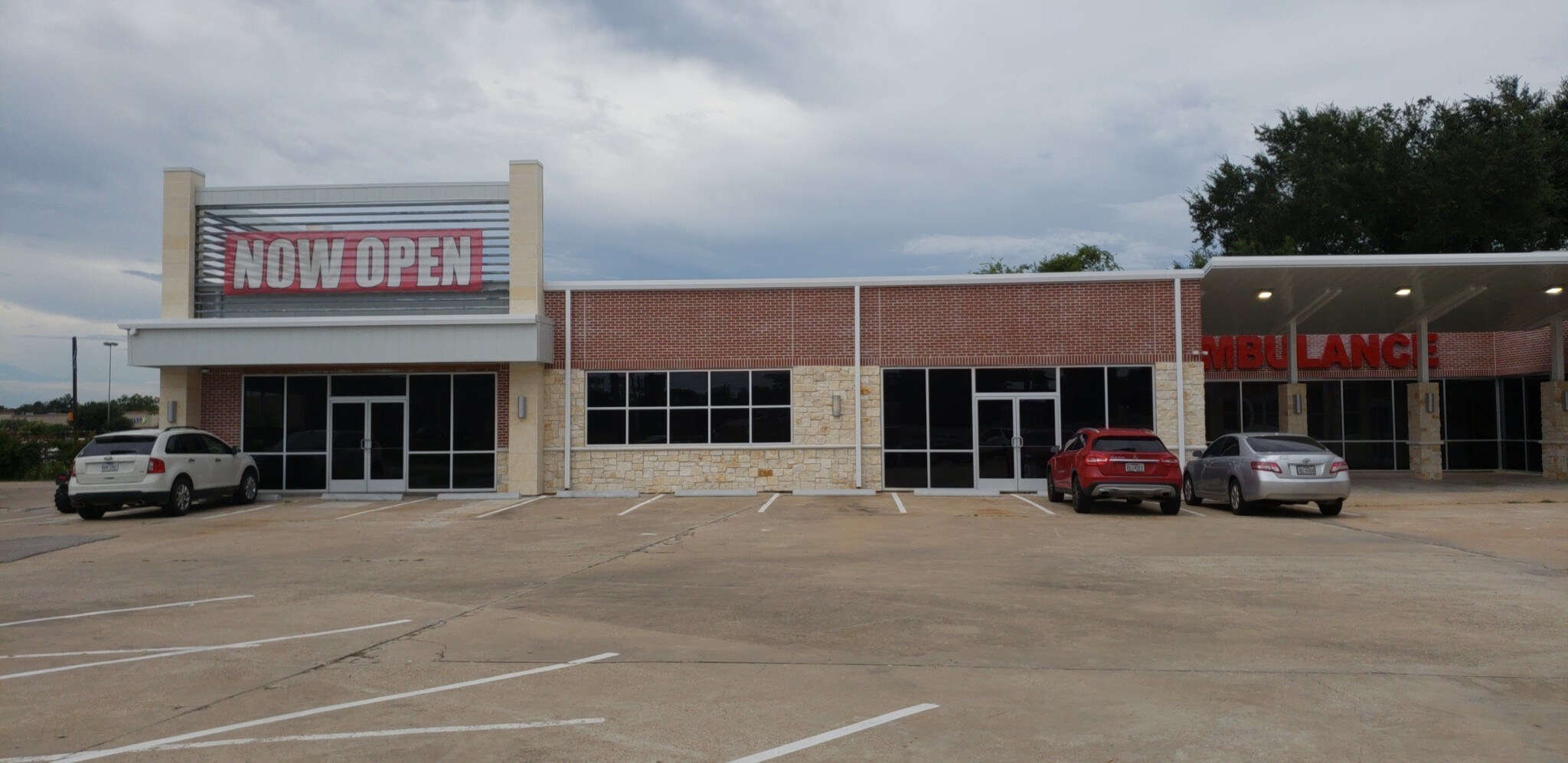 5550 Eastex Fwy, Beaumont, TX for lease Building Photo- Image 1 of 3