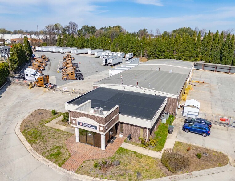 717 Camann St, Greensboro, NC à louer - Photo du bâtiment - Image 1 de 16