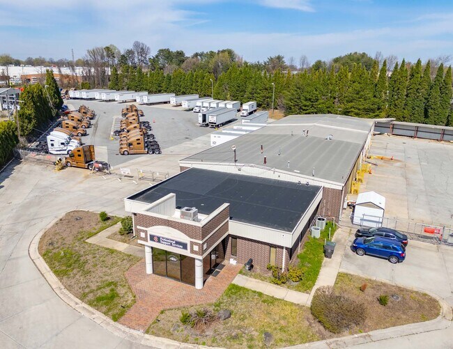 Plus de détails pour 717 Camann St, Greensboro, NC - Industriel à louer