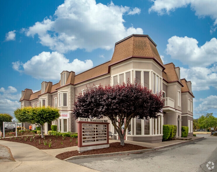 16165 Monterey Rd, Morgan Hill, CA for lease - Building Photo - Image 3 of 8