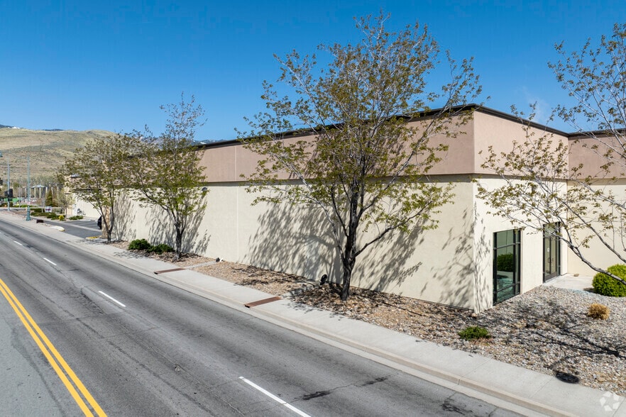 1851 S Roop St, Carson City, NV for lease - Building Photo - Image 2 of 8
