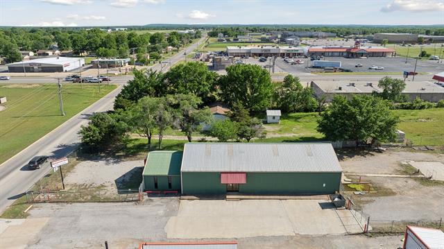 104 N Lombard Ln, Skiatook, OK for sale - Building Photo - Image 3 of 26