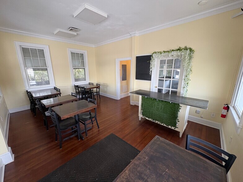 813 W 39th St, Norfolk, VA à vendre - Photo du bâtiment - Image 3 de 17