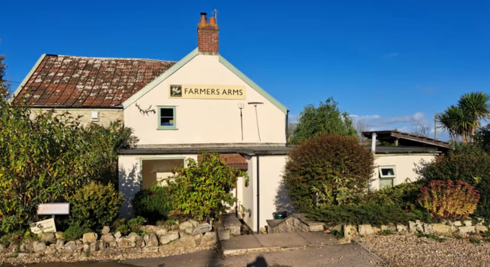 Slough Hl, West Hatch for sale Building Photo- Image 1 of 7