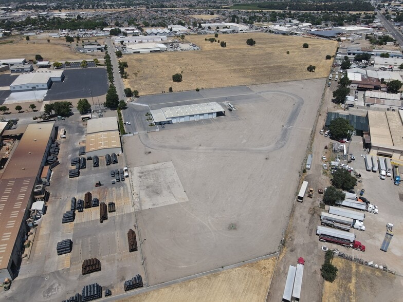 1444 El Pinal Dr, Stockton, CA for lease - Building Photo - Image 2 of 8
