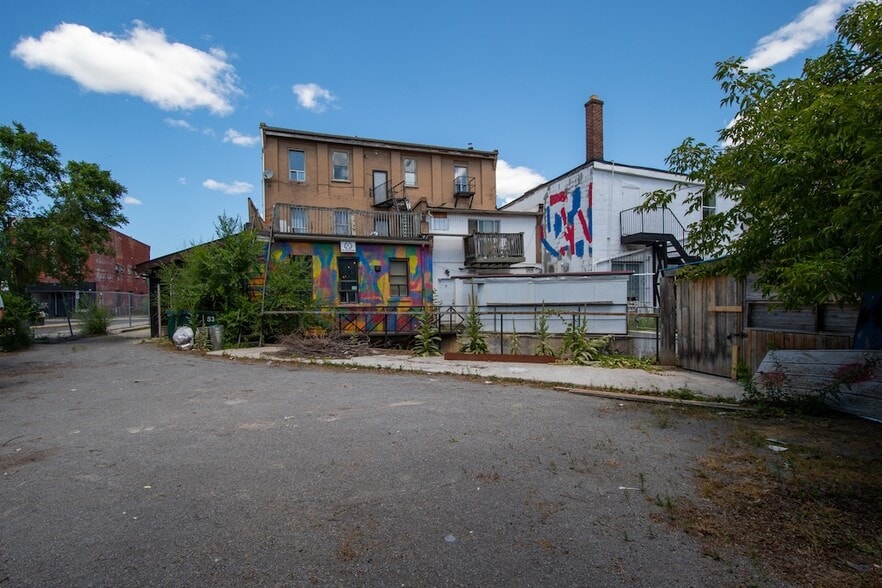 197 Hunter St W, Peterborough, ON for sale - Building Photo - Image 3 of 18