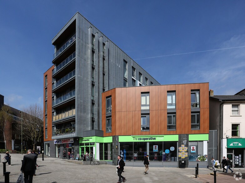 51-57 Station Rd, Redhill à vendre - Photo du bâtiment - Image 2 de 5