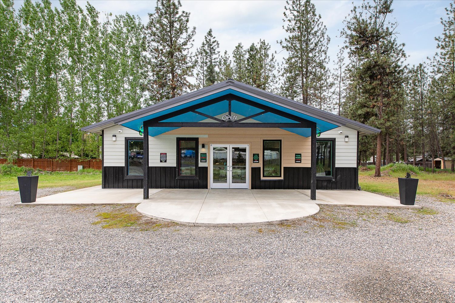 6063B Hwy 291, Nine Mile Falls, WA for sale Primary Photo- Image 1 of 1