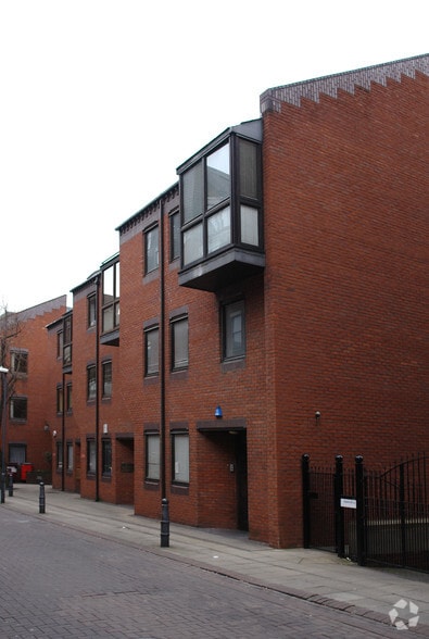 30-34 Park Cross St, Leeds for lease - Building Photo - Image 3 of 8