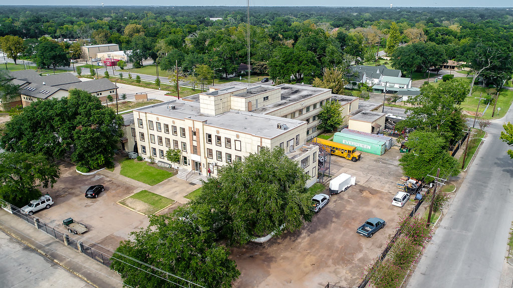 301 S 1st St, Conroe, TX à vendre Autre- Image 1 de 1