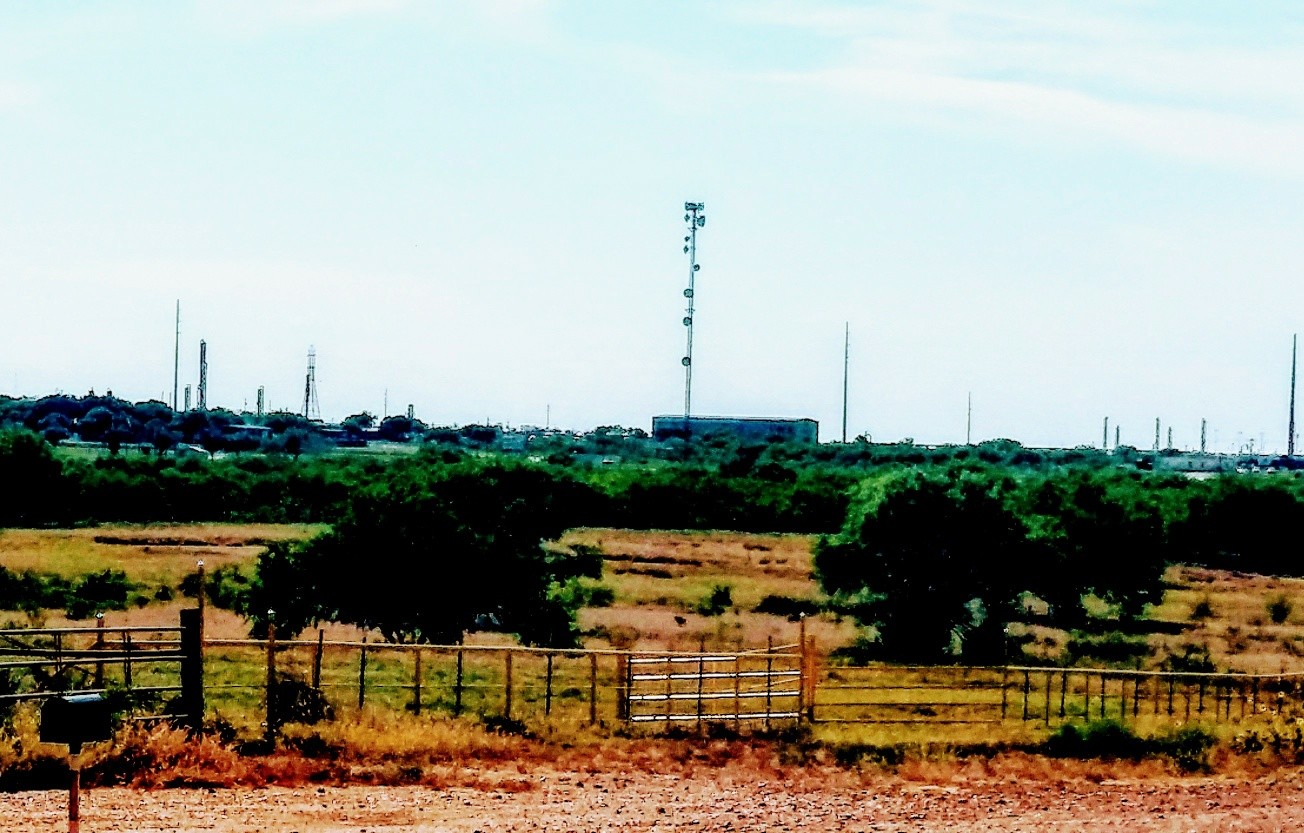 3408 Fm, Cotulla, TX for lease Primary Photo- Image 1 of 4