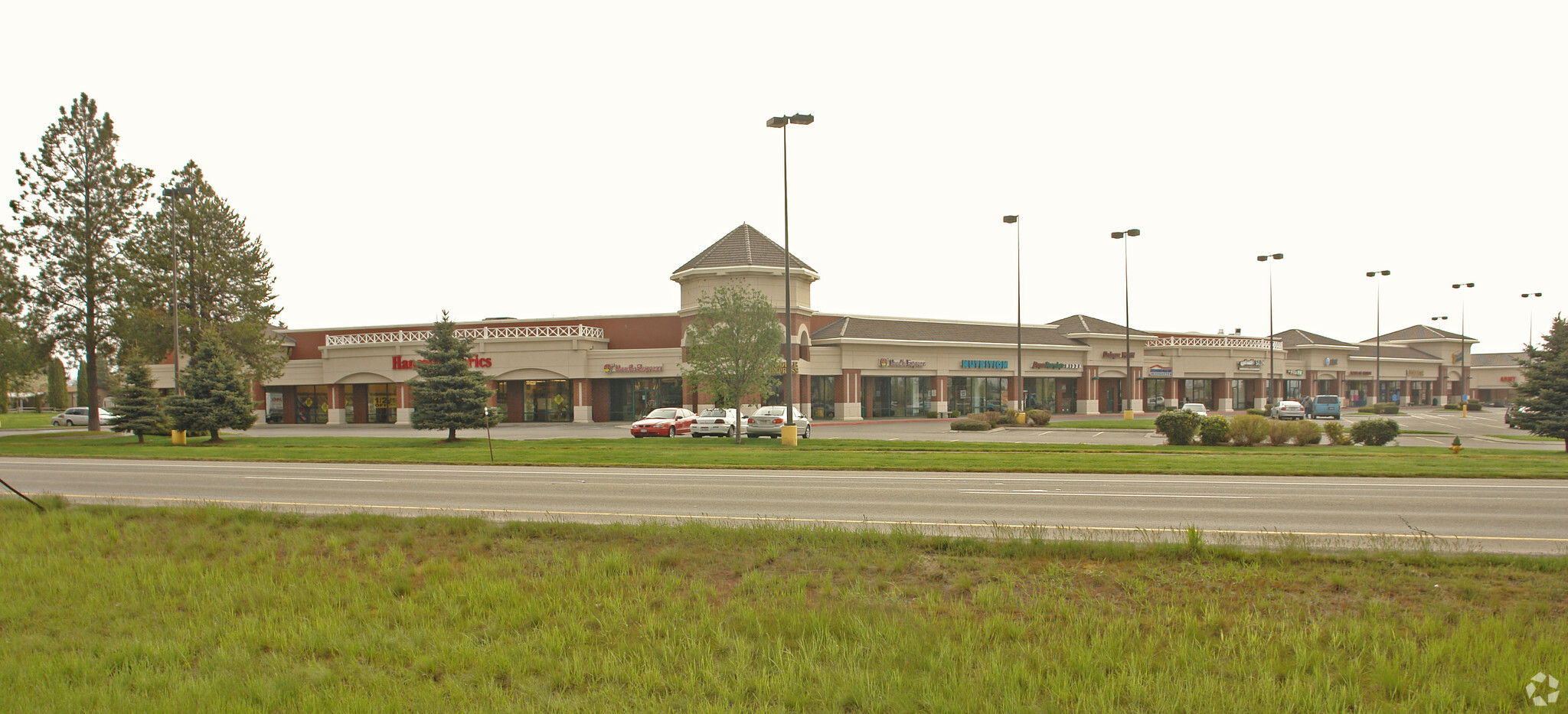 245-355 W Prairie Ave, Hayden, ID for sale Primary Photo- Image 1 of 1