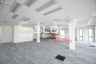 Rue Simone Veil, Vénissieux for lease Interior Photo- Image 1 of 6