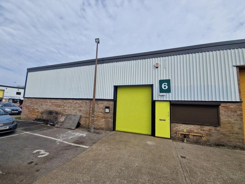 Limberline Spur, Portsmouth for lease - Building Photo - Image 2 of 4