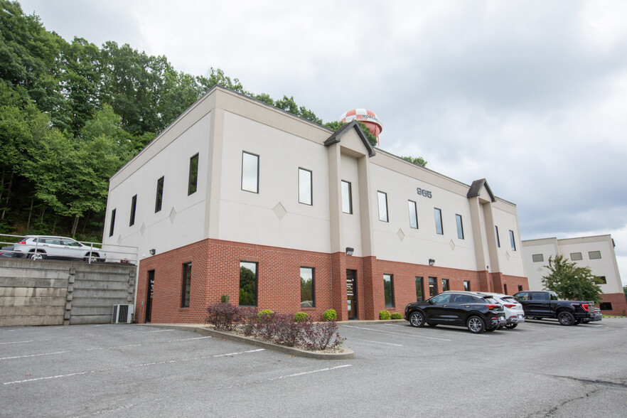 965 Hartman Run Rd, Morgantown, WV for lease - Building Photo - Image 1 of 31