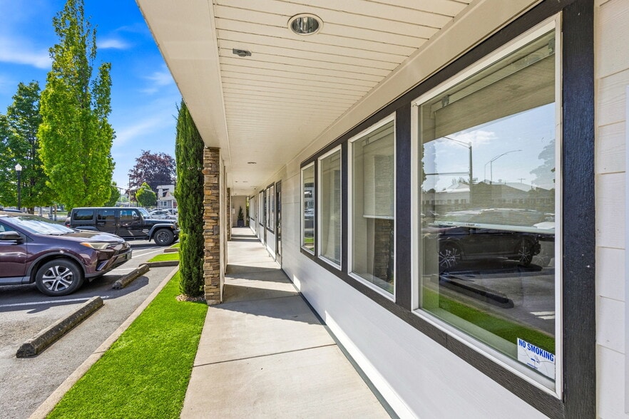 1220 Liberty St NE, Salem, OR à louer - Photo du bâtiment - Image 3 de 21