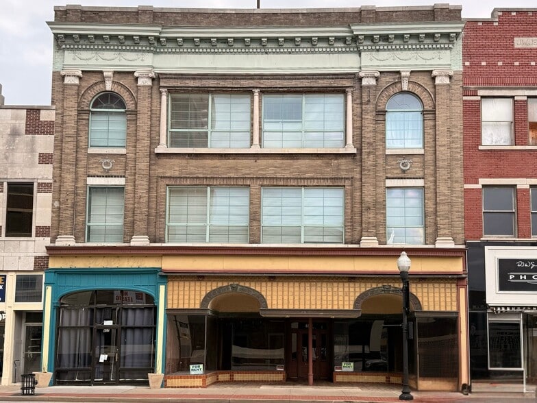 405-409 S Main St, Joplin, MO for lease - Building Photo - Image 1 of 12