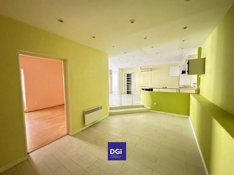 Bureau dans Nîmes à louer - Photo intérieure - Image 2 de 6