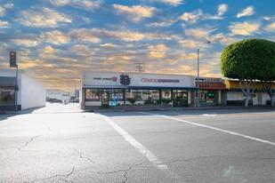 128-130 N Garfield Ave, Monterey Park CA - Entrepôt