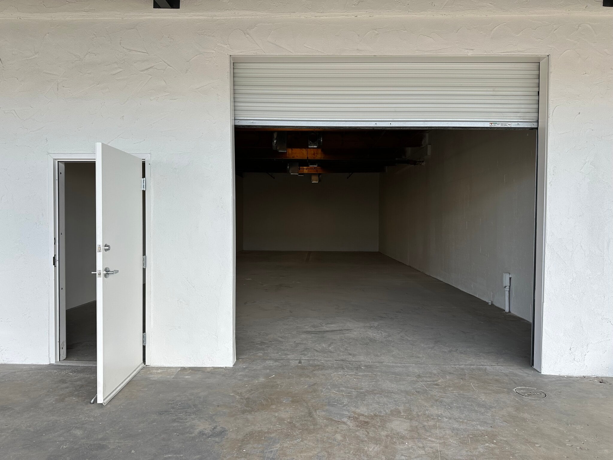 2686 N Clovis Ave, Fresno, CA for lease Building Photo- Image 1 of 3