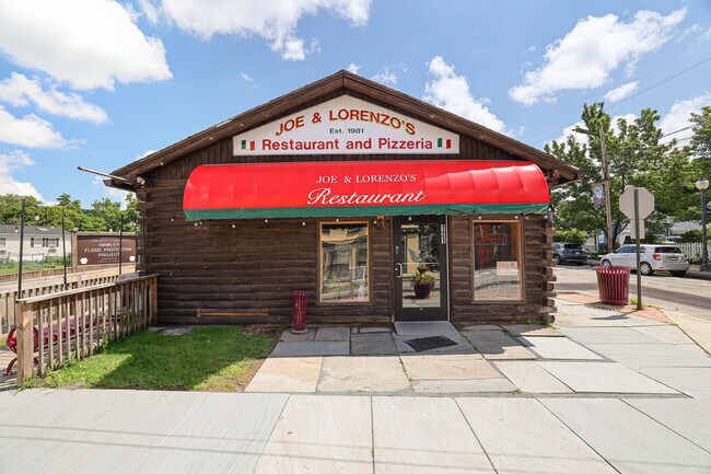 More details for 121 Main Ave, Hawley, PA - Retail for Sale