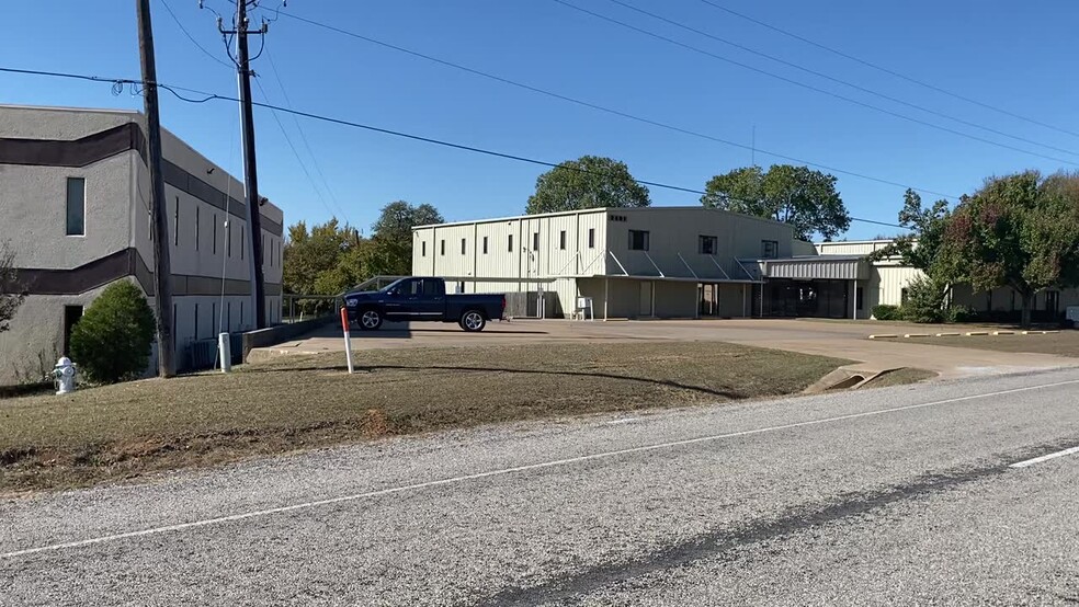 2401 N Highway 287, Mansfield, TX à vendre - Vid o sur l inscription commerciale - Image 3 de 22