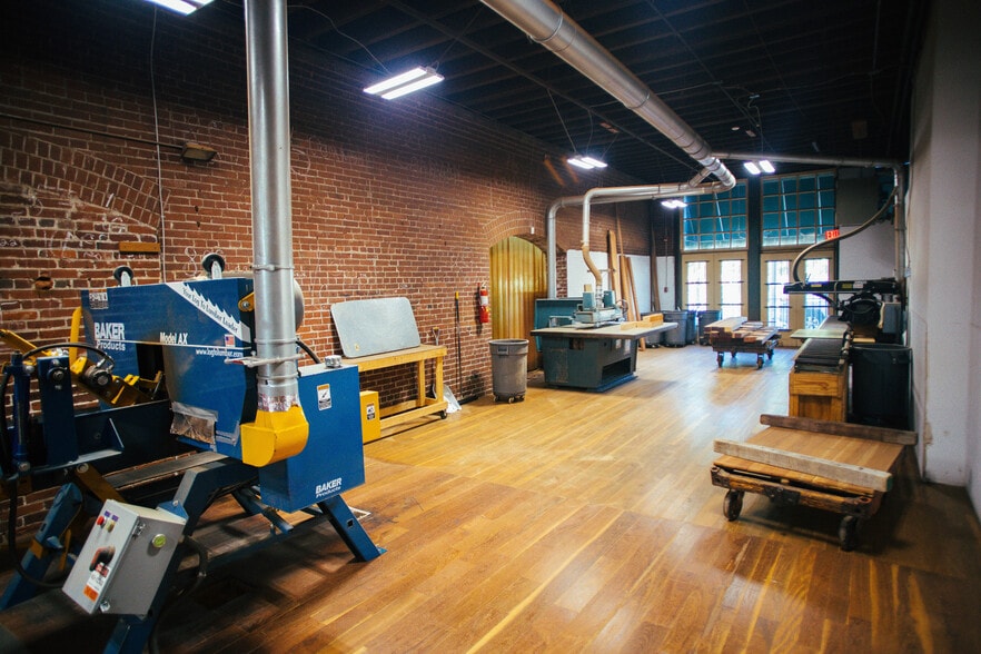 1408-1414 N Broadway, Saint Louis, MO for sale - Interior Photo - Image 2 of 17