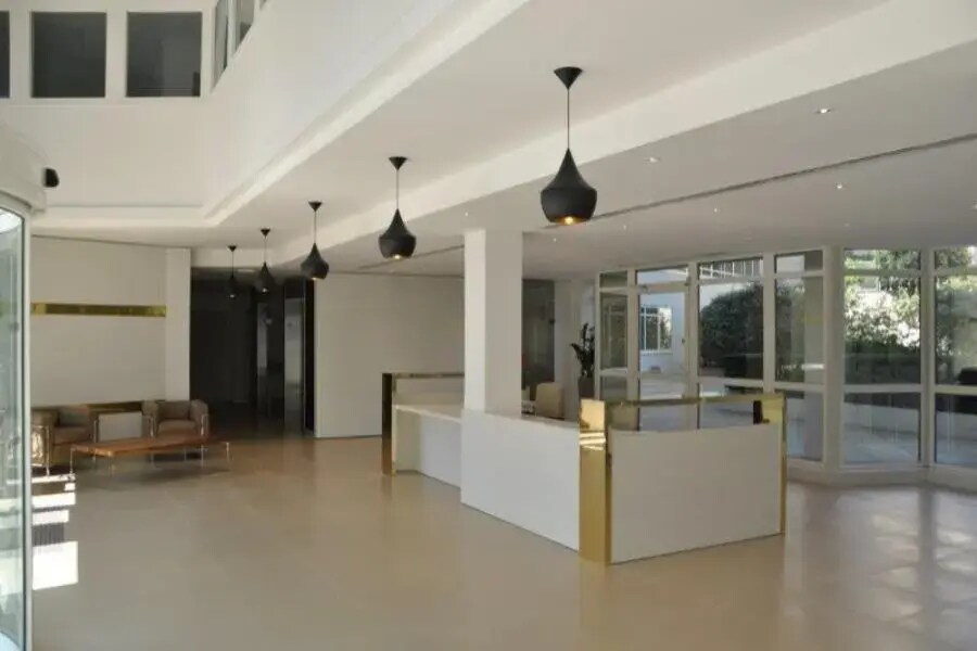 Boulevard Galliéni, Issy-les-Moulineaux à louer Hall d’entrée- Image 1 de 2