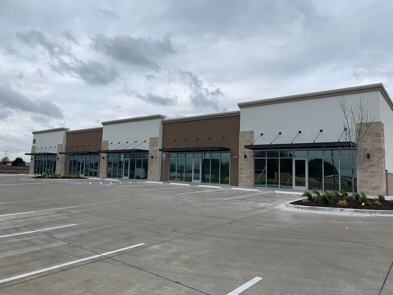 719 W Harris Rd, Arlington, TX à louer - Photo du bâtiment - Image 2 de 5