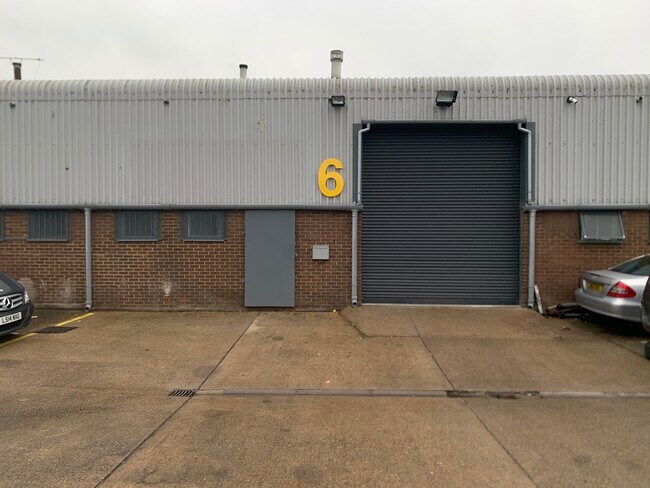 More details for 4-8 Wellington Pl, Milton Keynes - Industrial for Lease