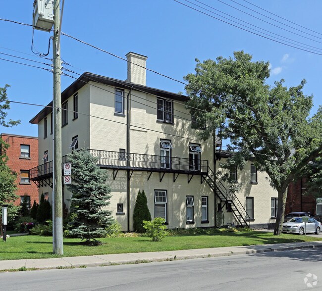 20 Bold St, Hamilton, ON for sale - Primary Photo - Image 1 of 1