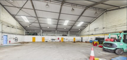 173-175 Airdrie Rd, Caldercruix à louer Photo intérieure- Image 1 de 2