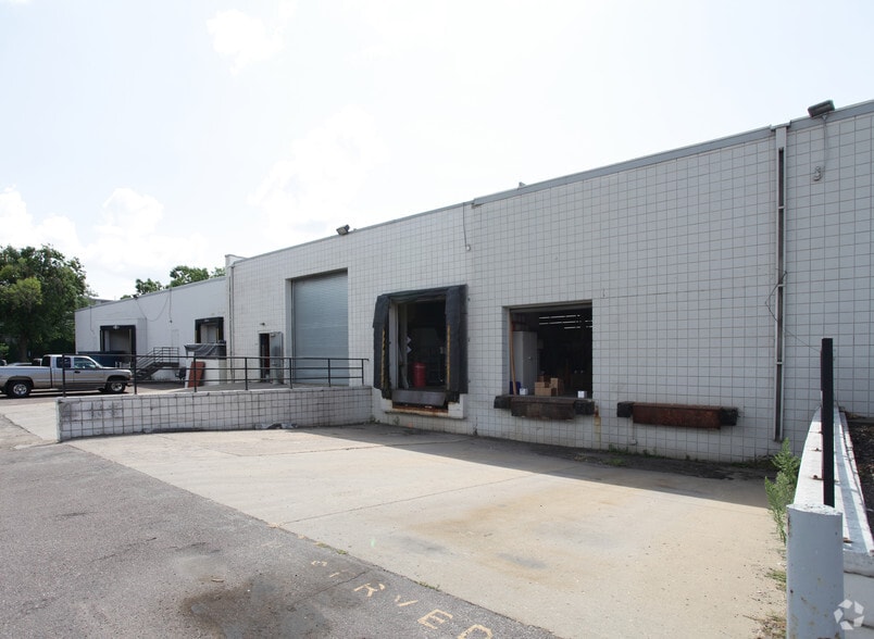2645 26th Ave S, Minneapolis, MN for lease - Building Photo - Image 3 of 9