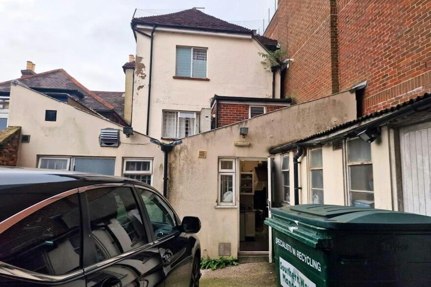 13 Church St, Basingstoke à vendre - Photo du bâtiment - Image 3 de 5