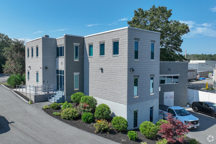 1 Connector Rd, Andover, MA à vendre - Photo du bâtiment - Image 2 de 4