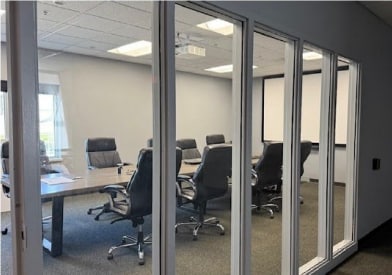 1121 Marlin Ct, Waukesha, WI for sale - Building Photo - Image 3 of 12