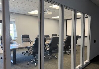 1121 Marlin Ct, Waukesha, WI à vendre - Photo du bâtiment - Image 3 de 12