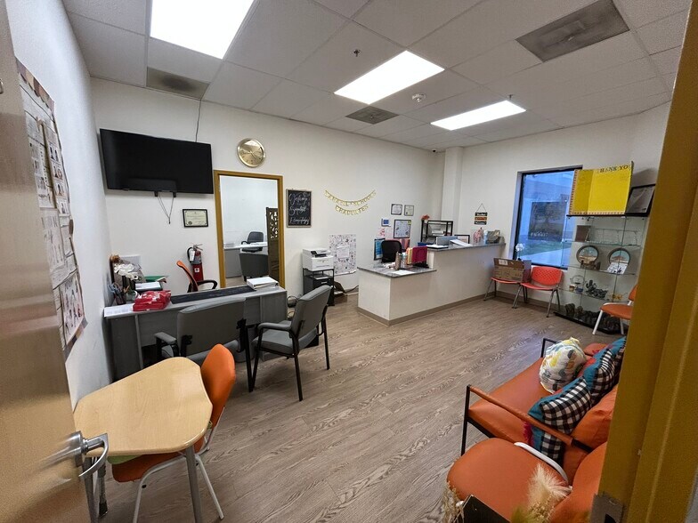 6855 Deerpath Rd, Elkridge, MD à louer - Photo du bâtiment - Image 3 de 8