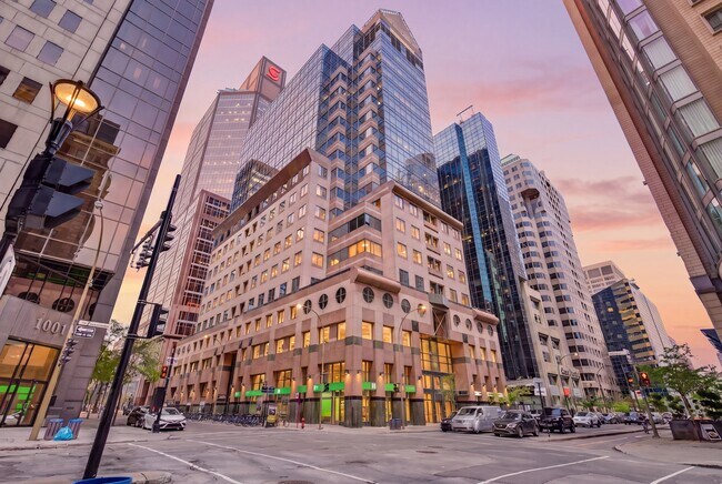 More details for 999 De Maisonneuve Boul O, Montréal, QC - Office for Lease