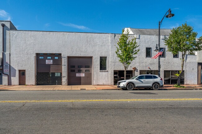 More details for 1050 Elizabeth Ave, Elizabeth, NJ - Industrial for Lease
