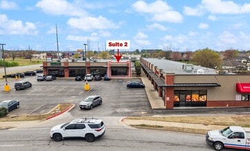 2500-2502 SW 14th St, Bentonville, AR à louer Photo intérieure- Image 1 de 14