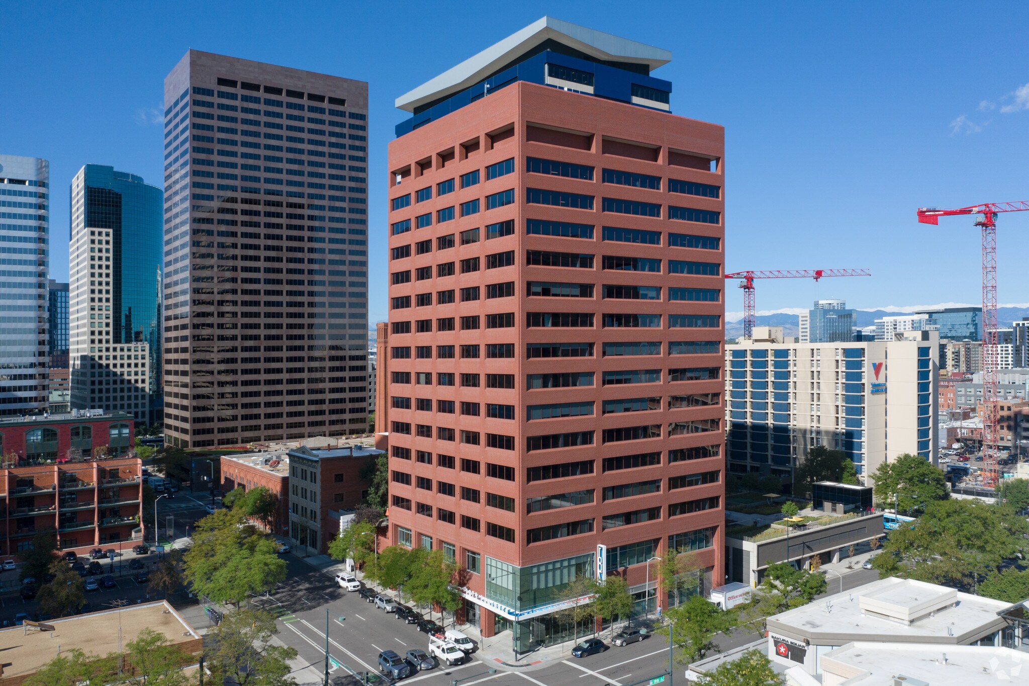 1875 Lawrence St, Denver, CO à louer Photo du bâtiment- Image 1 de 17